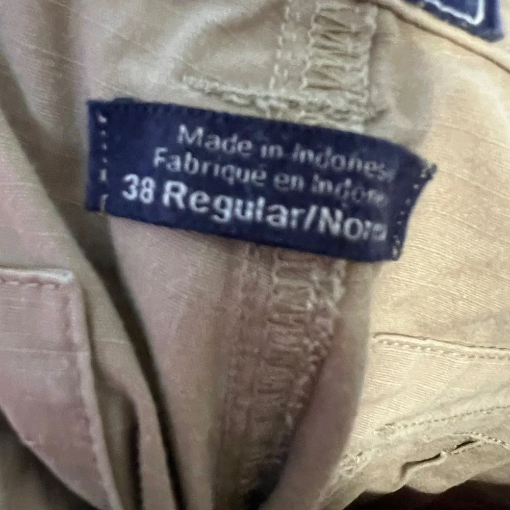 The North Face Mens Ripstop Cargo‎ Shorts Khaki Tan Hiking Outdoor Size 38